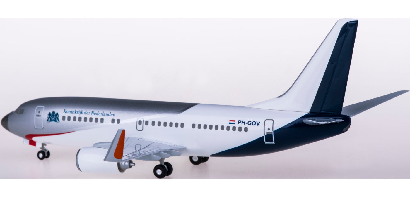 1:200 Hogan Wings HG11601GR Netherland Government Boeing 737-700 PH-GOV