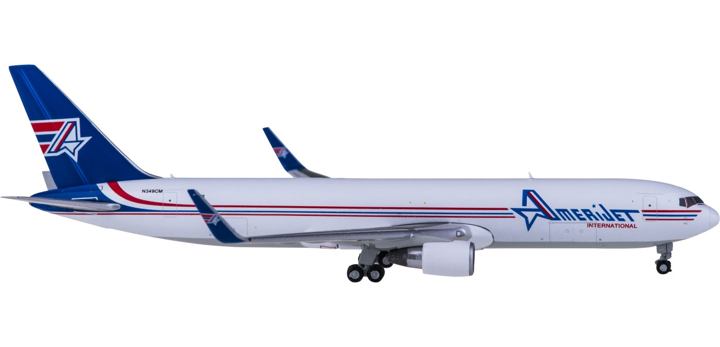 1:400 Geminijets GJAJT1969 Amerijet International Boeing 767-300ER N349CM+Free Tractor
