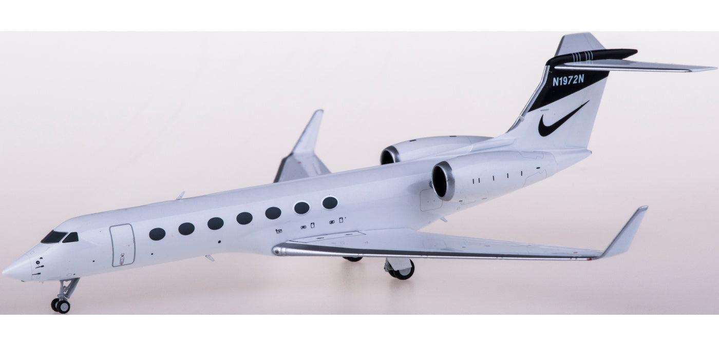 1:200 NG Models NG75005 Nike Gulfstream G550 N1972N
