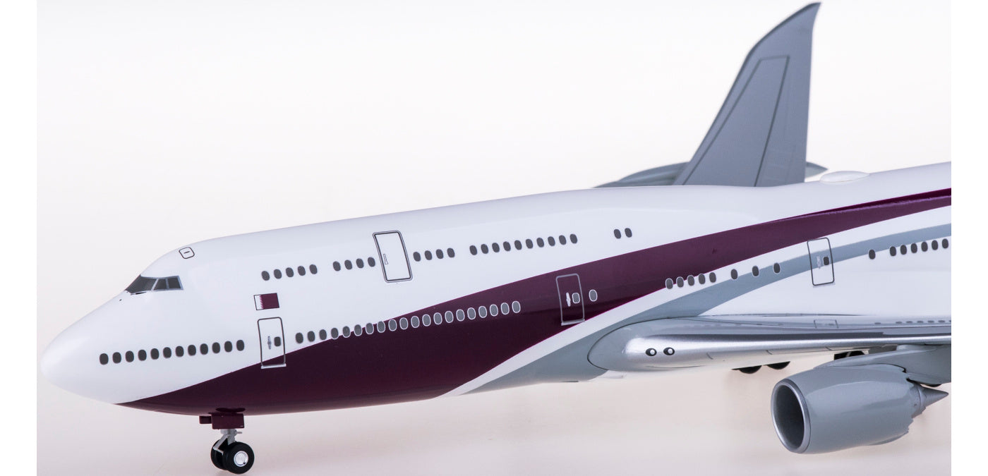 1:200 Hogan Wings HG11700GR Qatar Amiri Flight Boeing 747-8 VQ-BSK
