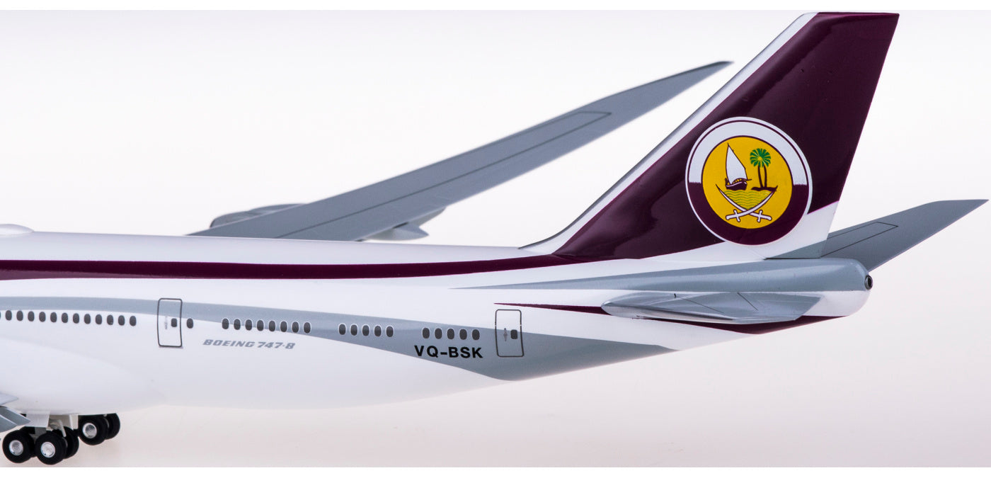 1:200 Hogan Wings HG11700GR Qatar Amiri Flight Boeing 747-8 VQ-BSK