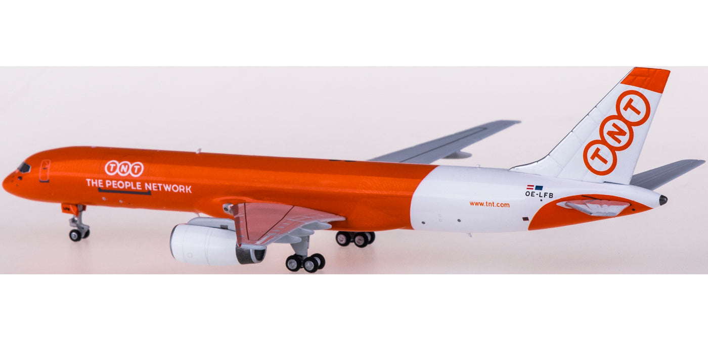 1:400 NG Models NG53173 TNT Boeing 757-200BCF OE-LFB +Free Tractor