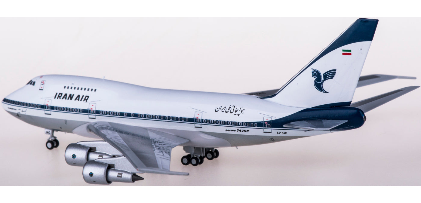 1:400 NG Models NG07011 Iran Air Boeing 747SP EP-IAC+Free Tractor