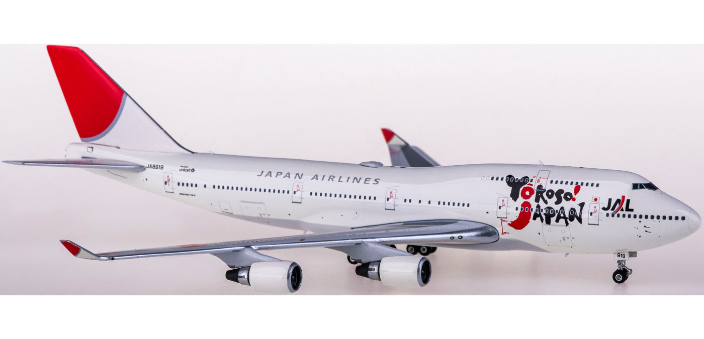 1:400 Phoenix PH04390 Japan Airlines Boeing 747-400 JA8919 Yokoso! Japan+Free Tractor