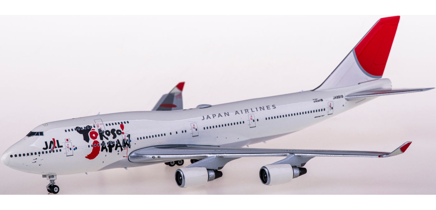 1:400 Phoenix PH04390 Japan Airlines Boeing 747-400 JA8919 Yokoso! Japan+Free Tractor