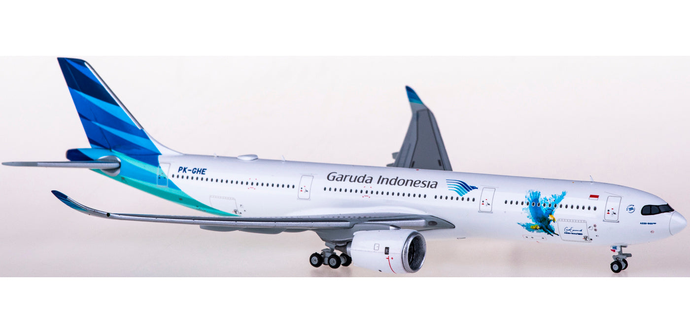 1:400 JC Wings XX4484 Garuda Indonesia Airbus A330-900neo PK-GHE+Free Tractor