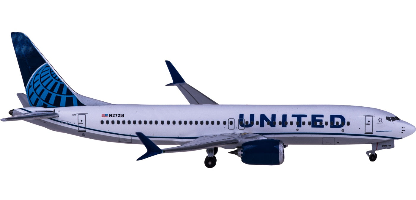 1:400 AeroClassics AC411022 United Airlines Boeing 737 MAX 8 N27251 Aircraft Model+Free Tractor