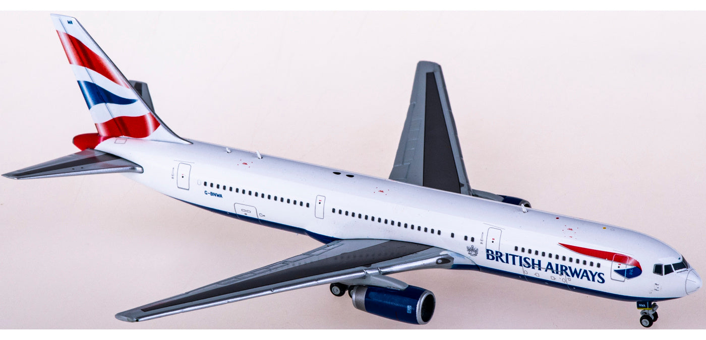 1:400 JC Wings XX4155 British Airways Boeing 767-300ER G-BNWA+Free Tractor