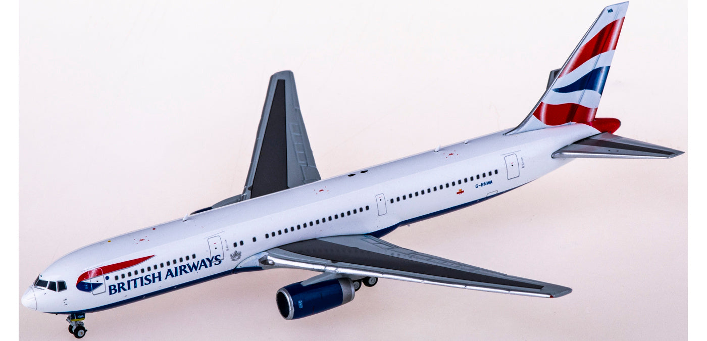 1:400 JC Wings XX4155 British Airways Boeing 767-300ER G-BNWA+Free Tractor