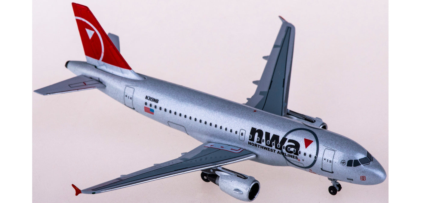 1:400 AeroClassics AC411021 Northwest Airlines Airbus A319 N319NB Aircraft Model+Free Tractor