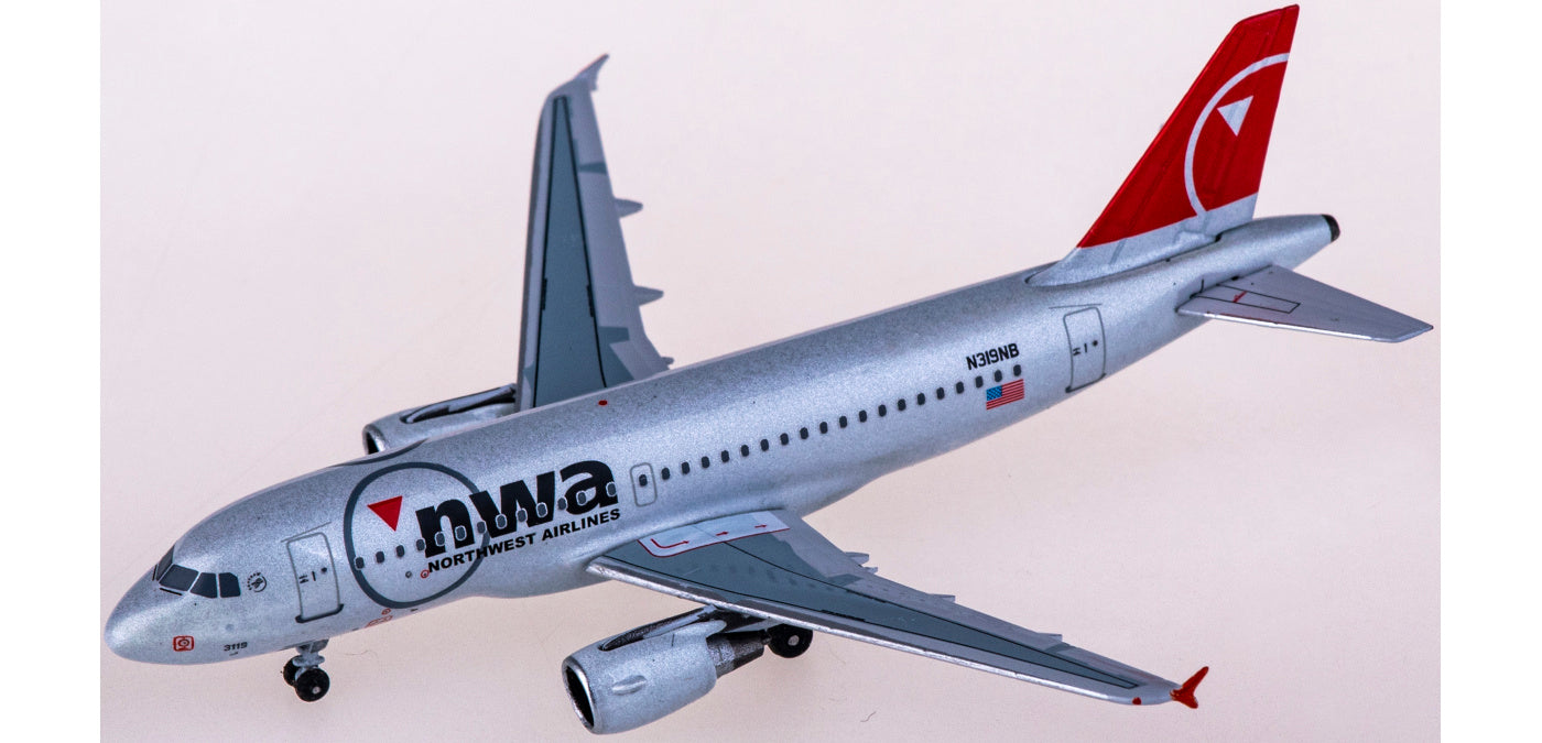1:400 AeroClassics AC411021 Northwest Airlines Airbus A319 N319NB Aircraft Model+Free Tractor