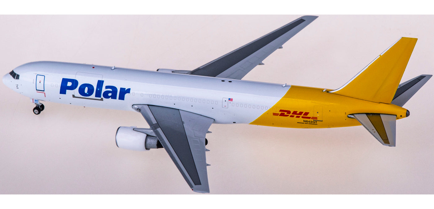 1:400 Phoenix PH04412 Polar Air Cargo Boeing 767-300ER N642GT+Free Tractor