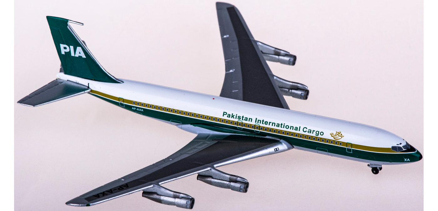 1:400 AeroClassics AC419943 PIA Cargo Boeing 707-300 AP-AXA Aircraft Model+Free Tractor