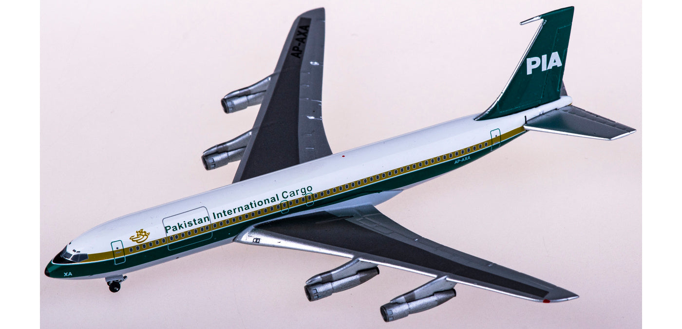 1:400 AeroClassics AC419943 PIA Cargo Boeing 707-300 AP-AXA Aircraft Model+Free Tractor