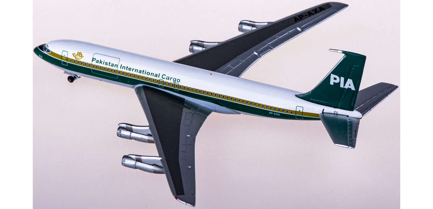 1:400 AeroClassics AC419943 PIA Cargo Boeing 707-300 AP-AXA Aircraft Model+Free Tractor