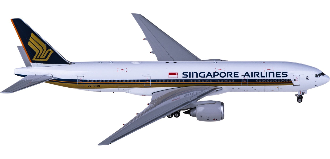 1:400 Phoenix PH04417 Singapore Airlines Boeing 777-200ER 9V-SQN+Free Tractor