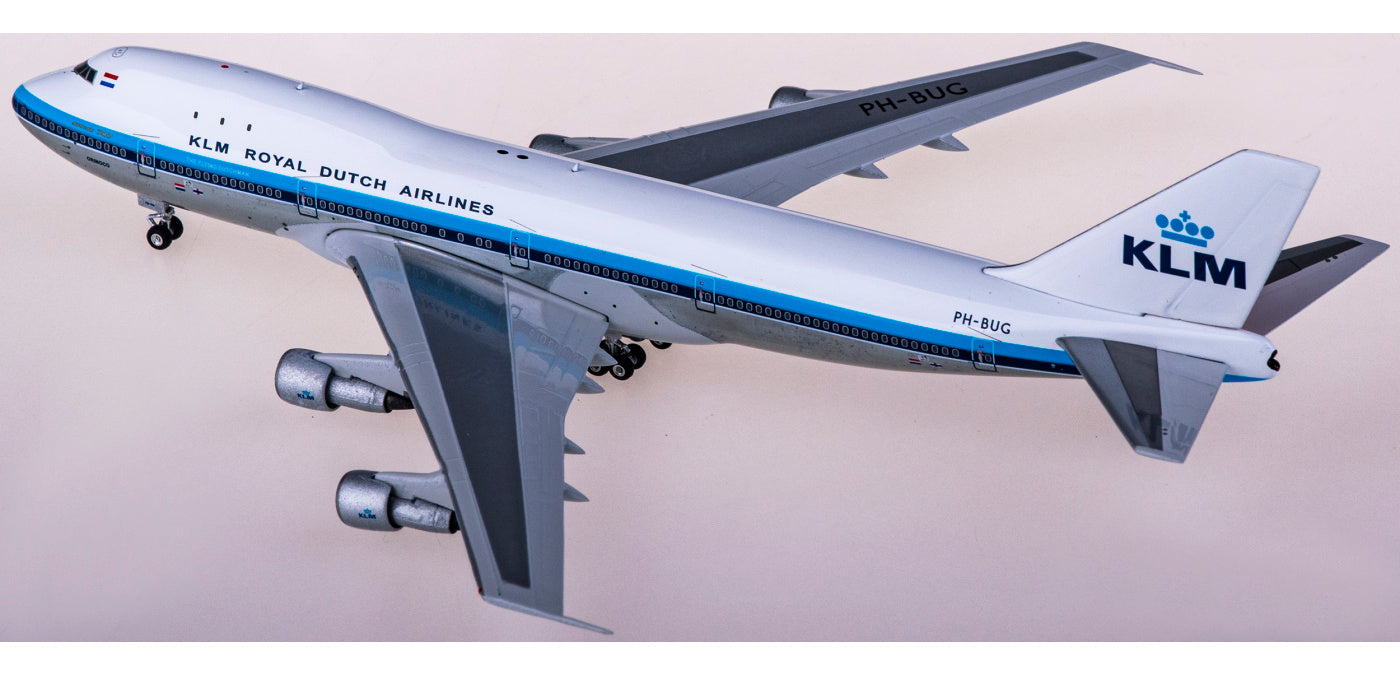 1:400 Phoenix PH11681 KLM Viasa Venezuela Boeing 747-200 PH-BUG+Free Tractor