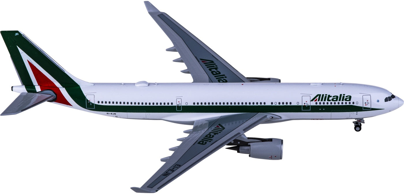 1:400 NG Models NG61036 ITA Airways Airbus A330-200 EI-EJN+Free Tractor