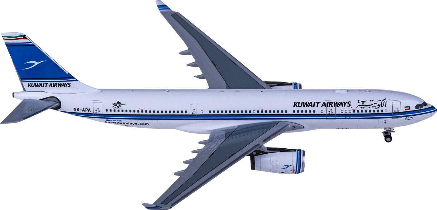 1:400 NG Models NG61039 Kuwait Airways Airbus A330-200 9K-APA+Free Tractor