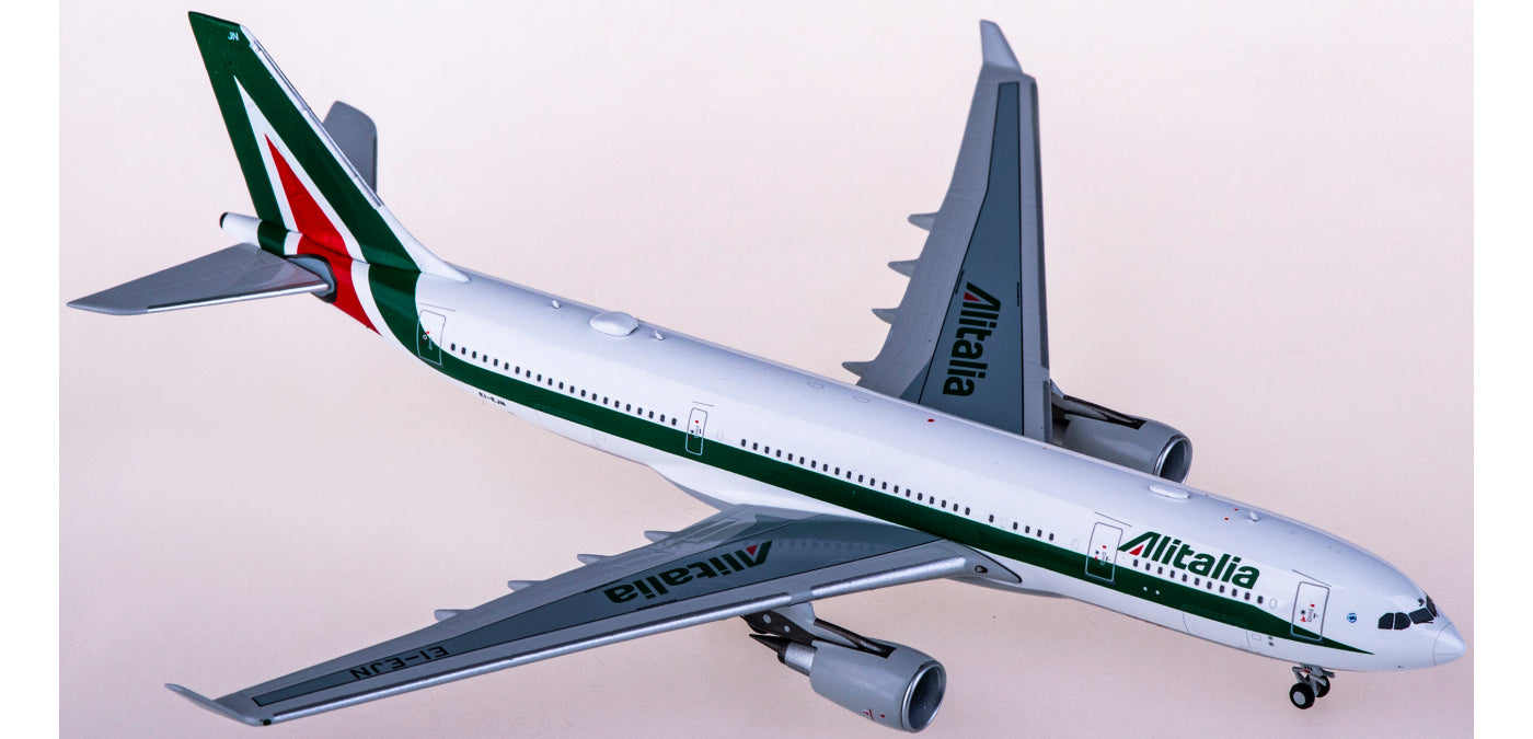 1:400 NG Models NG61036 ITA Airways Airbus A330-200 EI-EJN+Free Tractor