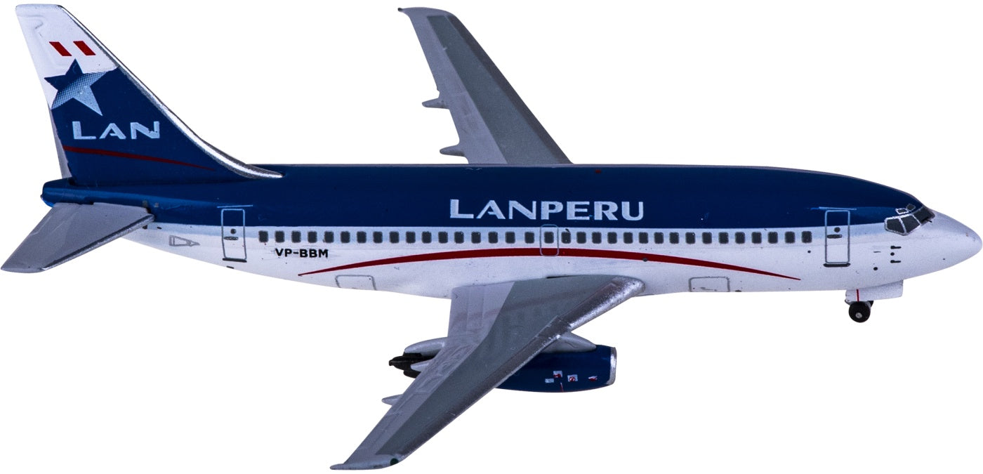 1:400 AeroClassics AC411061 LAN Airlines Boeing 737-200 VP-BBM Aircraft Model+Free Tractor
