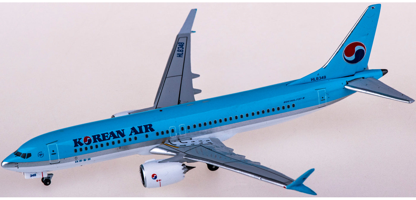 1:400 AeroClassics AC411084 Korean Air Boeing 737 MAX 8 HL8348 Aircraft Model+Free Tractor