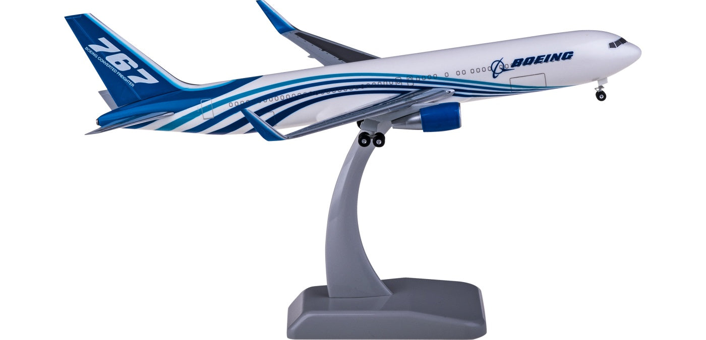 1:200 Hogan Wings HG10987GR Boeing 767-300BCF Boeing House Color