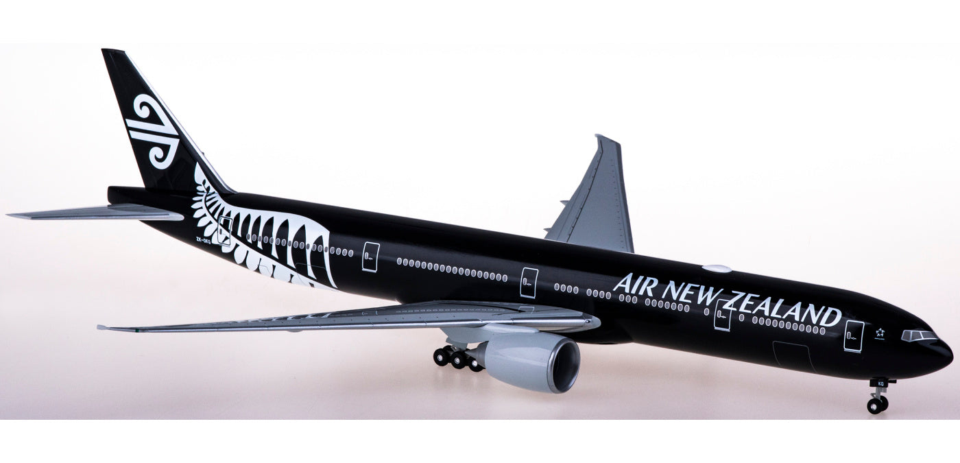 1:200 Hongan Wings HG11915GR Air New Zealand Boeing 777-300ER ZK-OKQ