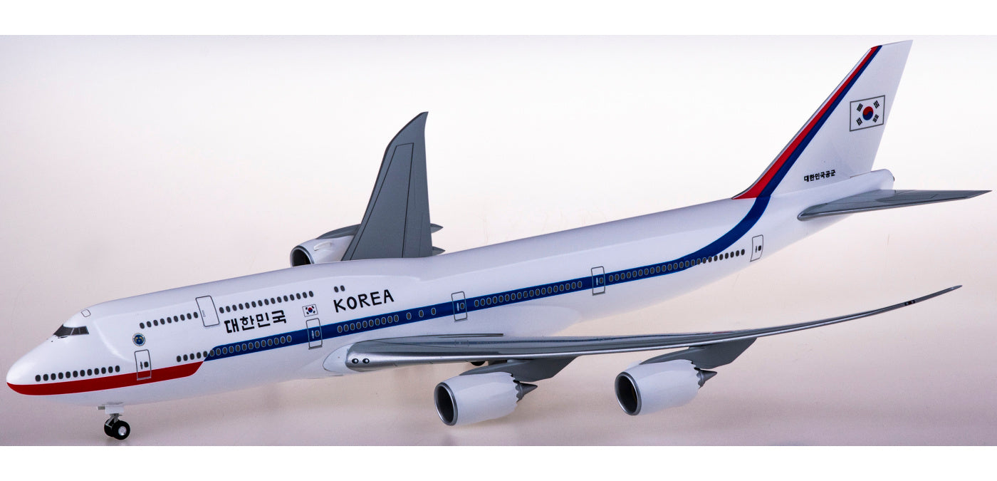1:200 Hongan Wings HG11977GR Korea government Boeing 747-8
