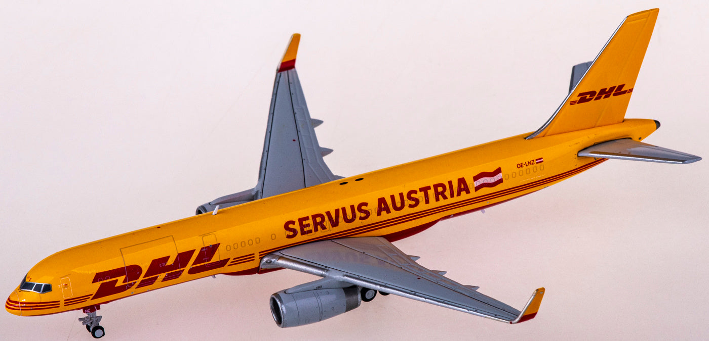 1:400 JC Wings XX40037 DHL Boeing 757-200PCF OE-LNZ+Free Tractor