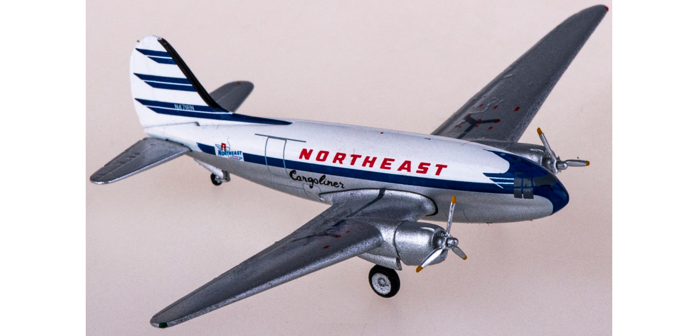 1:400 AeroClassics AC411116 Northeast Airlines Curtiss C-46 N4718N Aircraft Model+Free Tractor