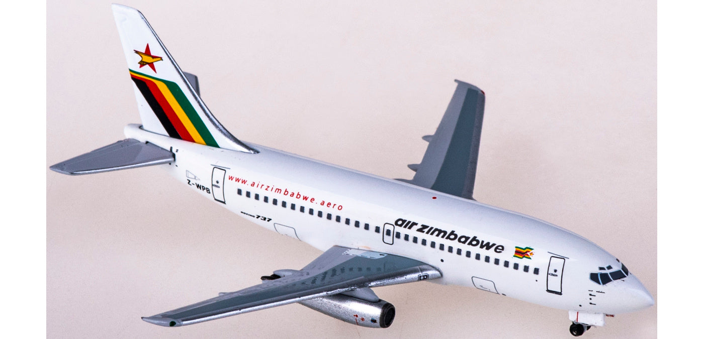 1:400 AeroClassics AC411109 Air Zimbabwe Boeing 737-200 Z-WPB Aircraft Model+Free Tractor