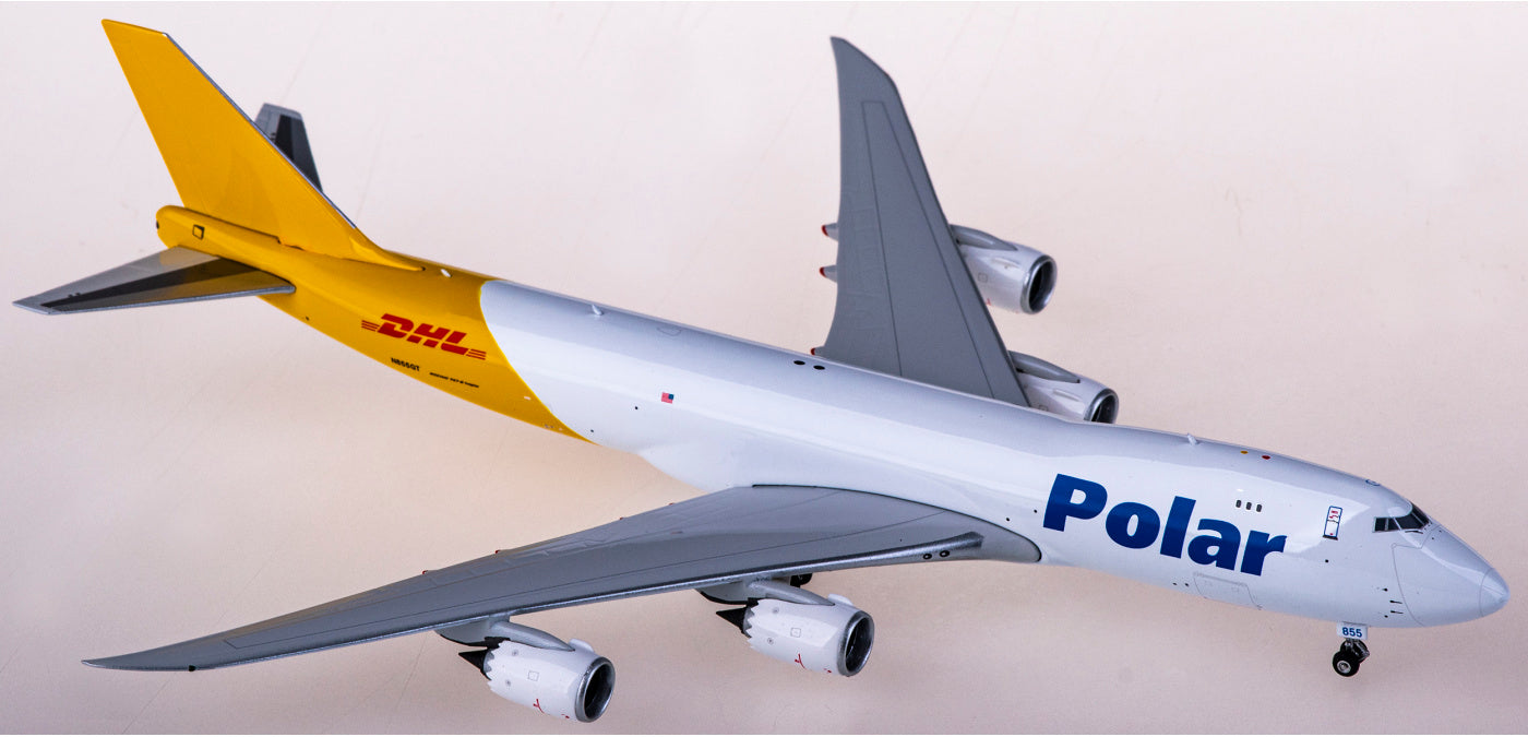 1:400 Phoenix PH04464 Polar Air Cargo Boeing 747-8F N855GT+Free Tractor