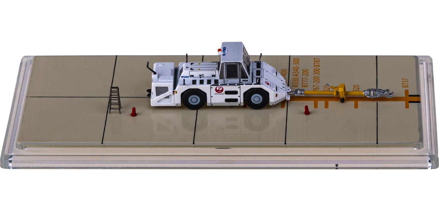 1:200 JC Wings GSE2WT250E02 JAL WT250E Airport Tractor turck