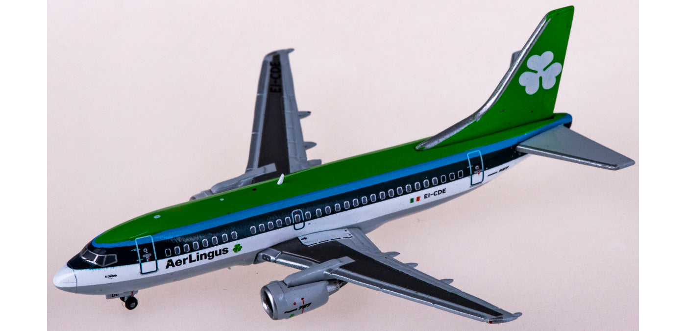 1:400 JC Wings XX4883 Aer Lingus Boeing 737-500 EI-CDE+Free Tractor