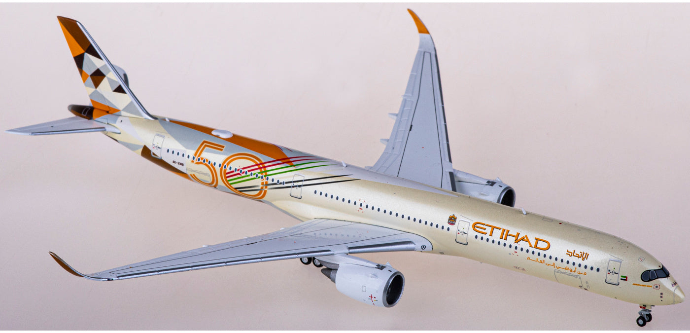 1:400 JC Wings XX4496 Etihad Airways Airbus A350-1000XWB A6-XWB+Free Tractor