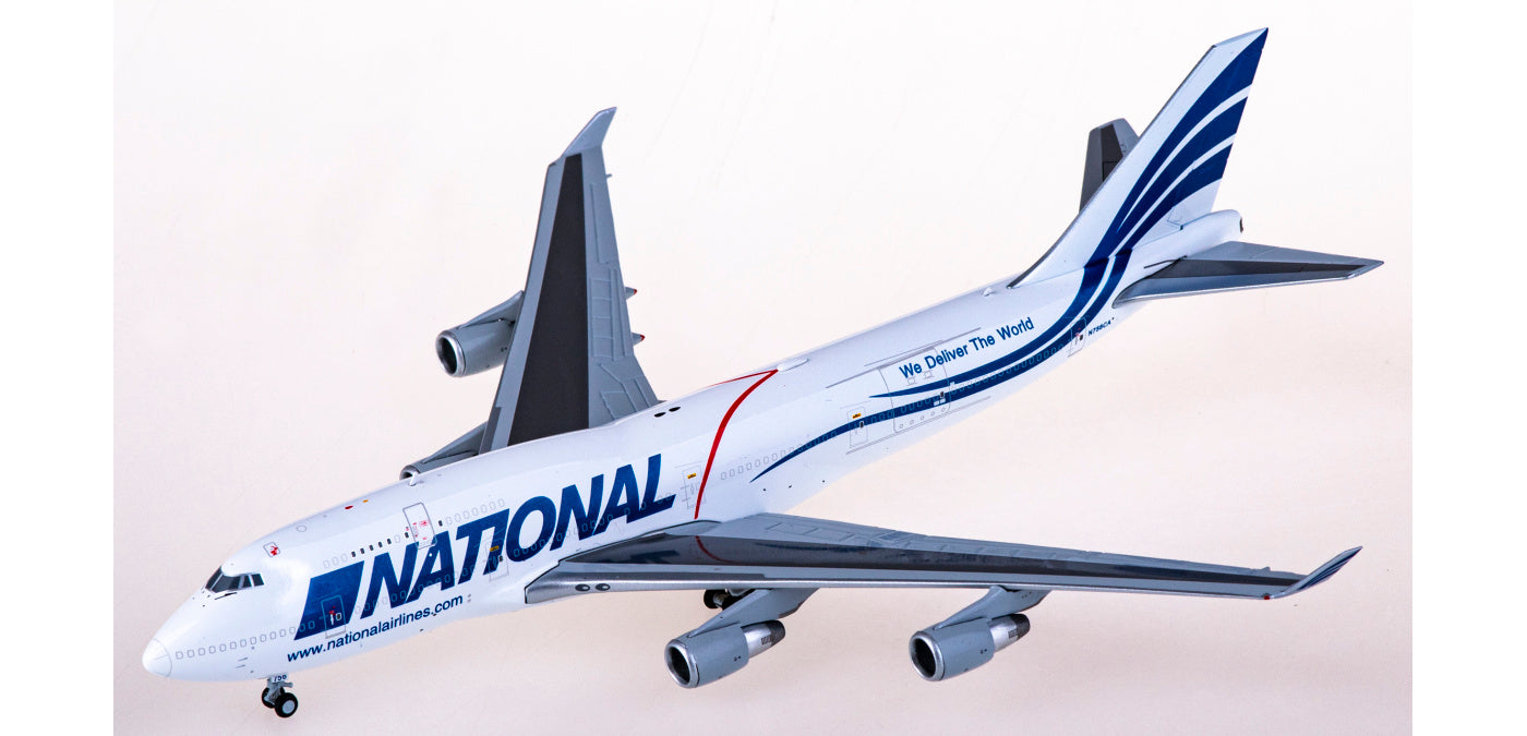 1:400 JC Wings XX4490 National Airlines Boeing 747-400BCF N756CA Aircraft Model+Free Tractor