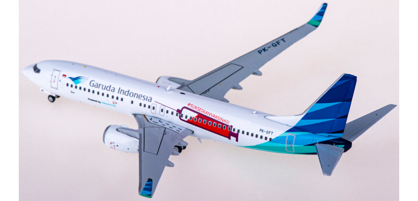 1:400 JC Wings LH4243 Garuda Indonesia Boeing 737-800 PK-GFT+Free Tractor