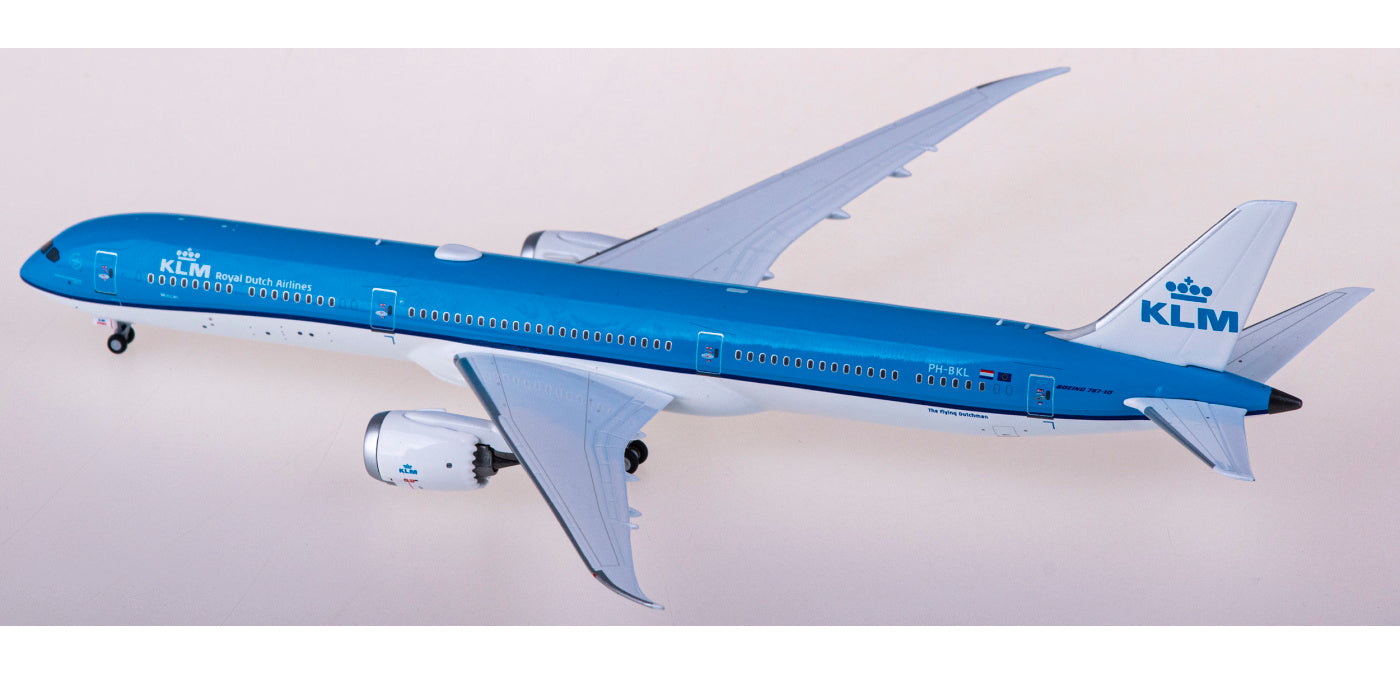 1:400 NG Models NG56013 KLM Boeing 787-10 PH-BKL+Free Tractor