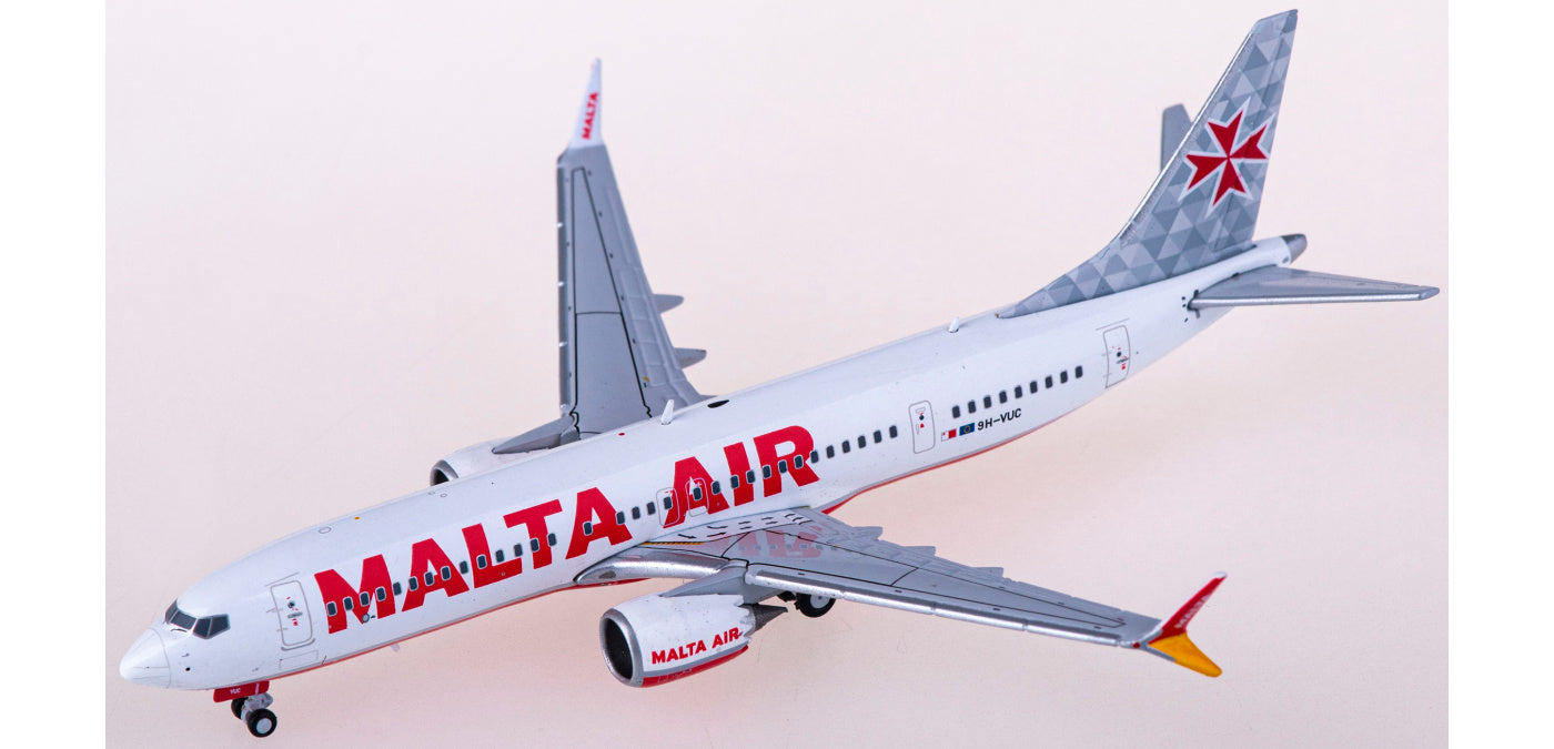 1:400 JC Wings XX40010 Malta Air Boeing 737 MAX 8 9H-VUC+Free Tractor