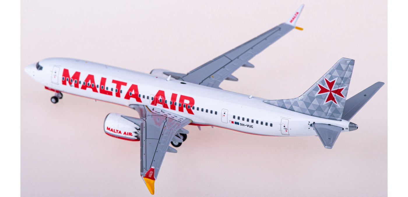 1:400 JC Wings XX40010 Malta Air Boeing 737 MAX 8 9H-VUC+Free Tractor