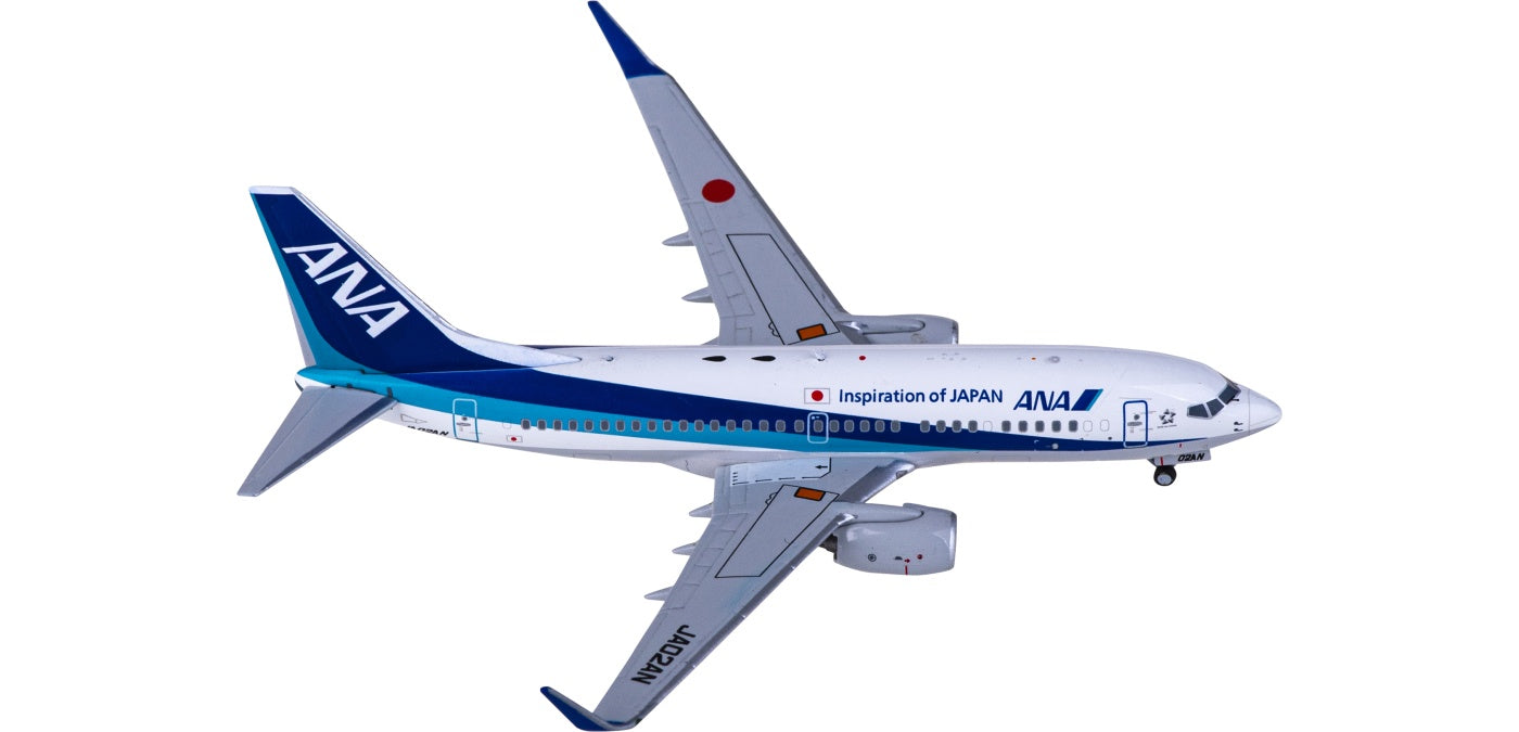 1:400 NG Models NG77025 ANA Boeing 737-700 JA02AN+Free Tractor
