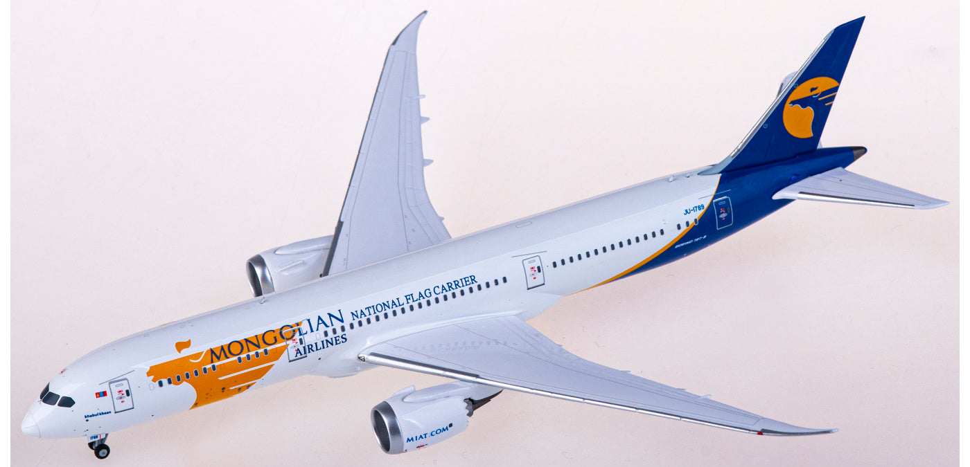 1:400 NG Models NG55089 MIAT Mongolian Airlines Boeing 787-9 JU-1789+Free Tractor