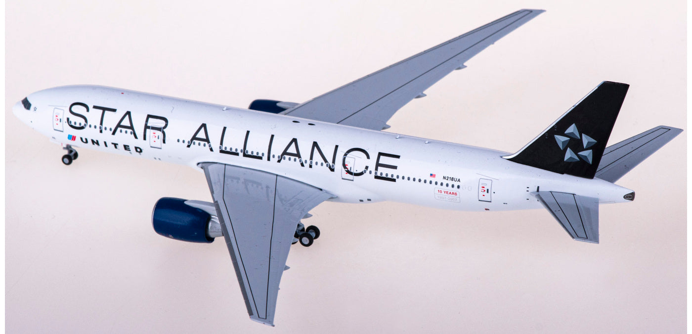 1:400 NG Models NG72021 United Airlines Boeing 777-200ER N218UA "Star Alliance" +Free Tractor