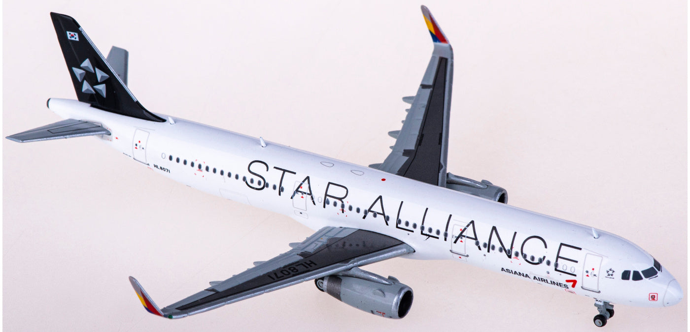 1:400 JC Wings XX4072 Asiana Airbus A321 HL8071 "STAR ALLIANCE"+Free Tractor