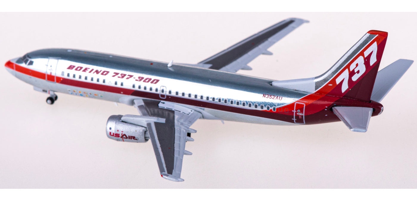 1:400 JC Wings XX4487 Boeing 737-300 N352AU+Free Tractor