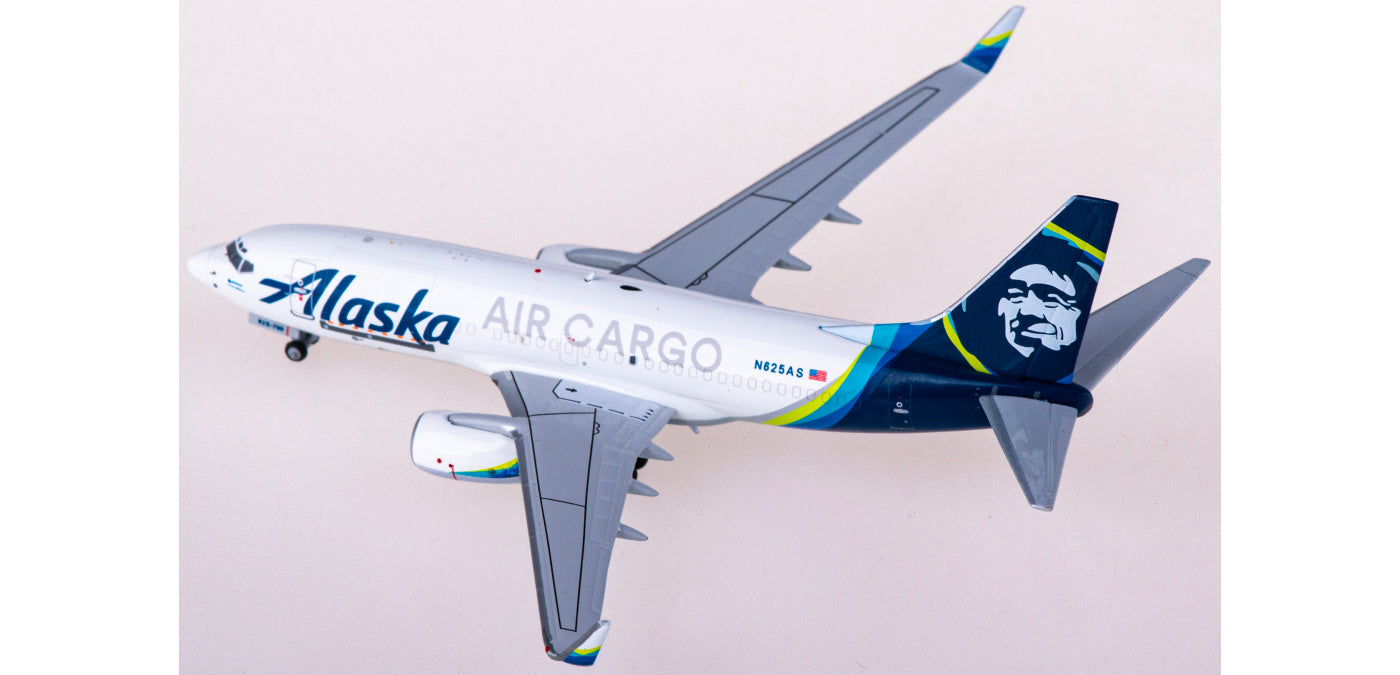 1:400 NG Models NG77018 Alaska Airlines Cargo Boeing 737-700 N625AS+Free Tractor