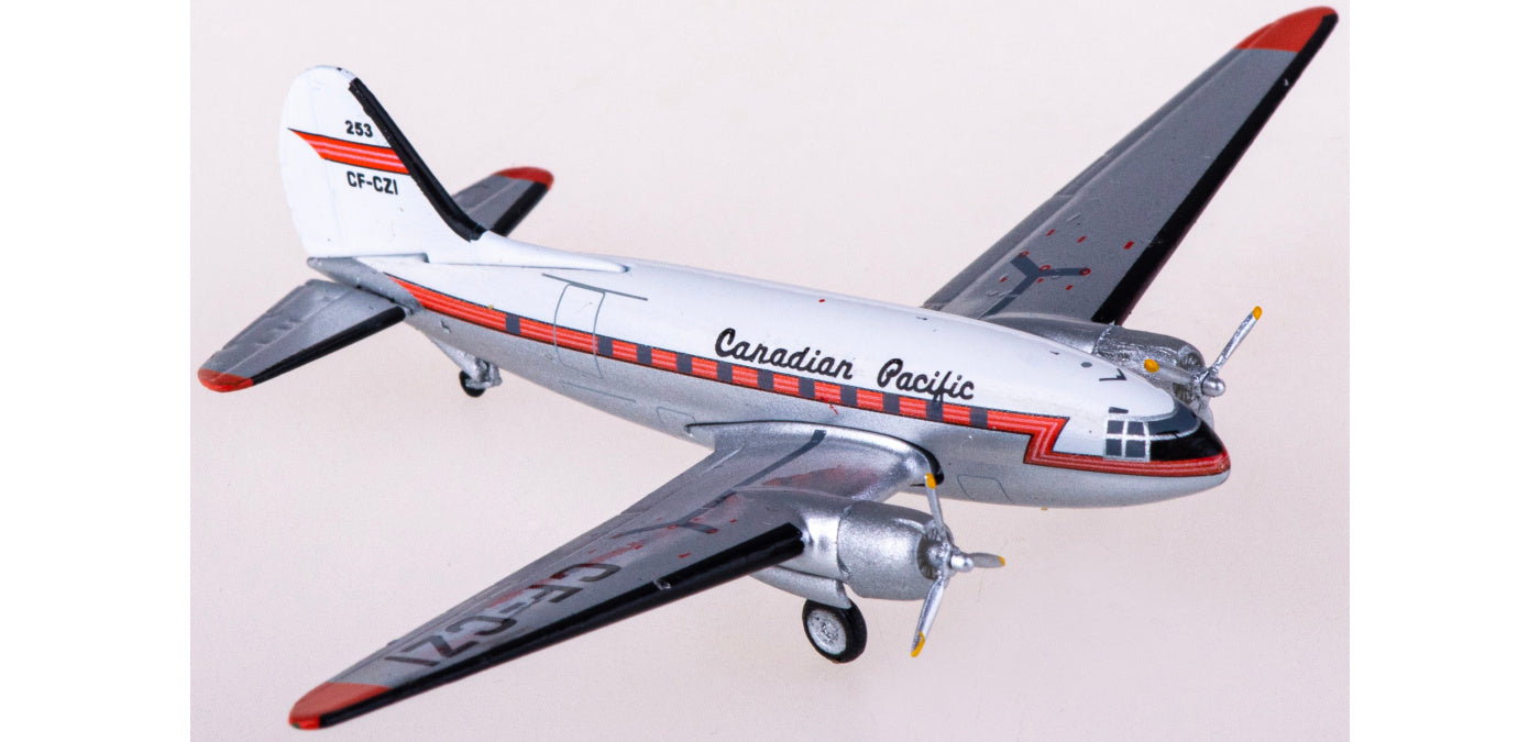 1:400 AeroClassics C411182 CP Air Curtiss C-46 CF-CZI Aircraft Model+Free Tractor