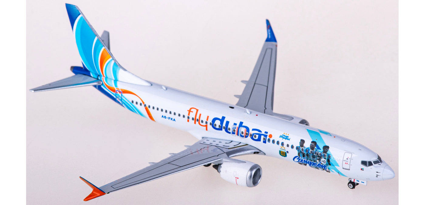 1:400 Phoenix PH04501 Flydubai Boeing 737 MAX 8 A6-FKA+Free Tractor