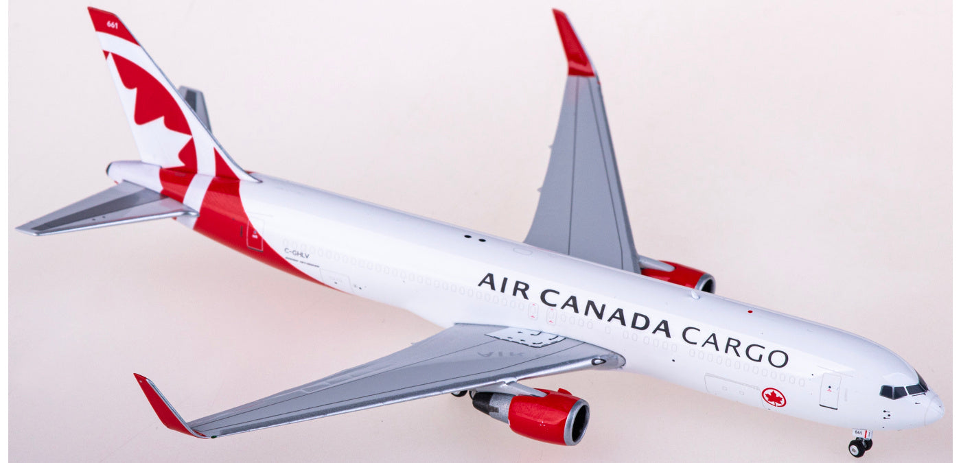 1:400 Phoenix PH11785 Air Canada Cargo Boeing 767-300ER C-GHLV+Free Tractor